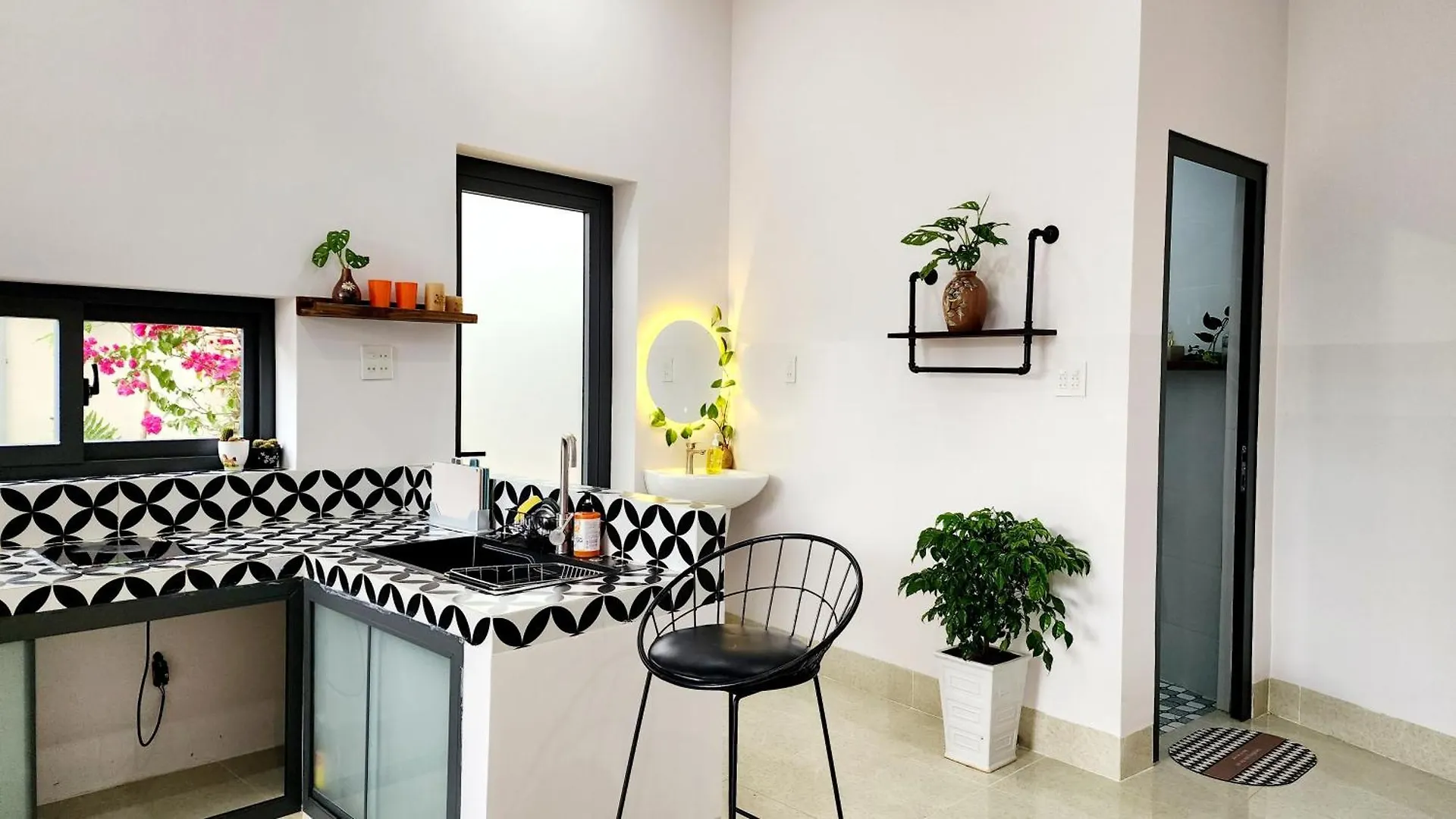 Quan Phat Villa Homestay ファンティエット 0*,